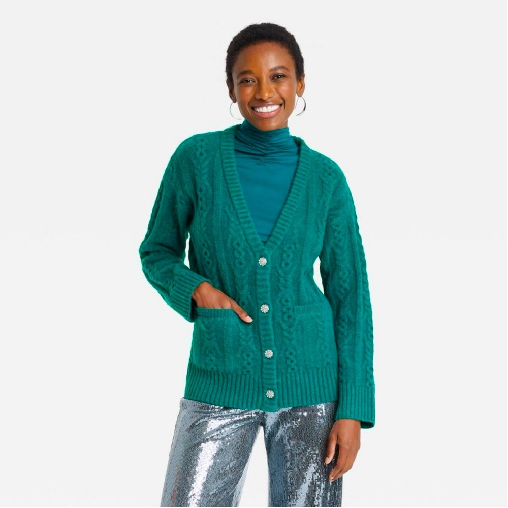 CRYSTAL BUTTON CARDIGAN